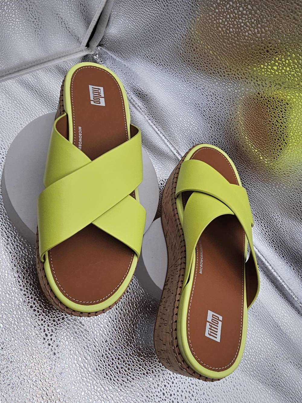 FitFlop Platform Slide Sandals Neon Yellow Lime Cork Sole Criss Cross Women’s - Picture 2 of 5